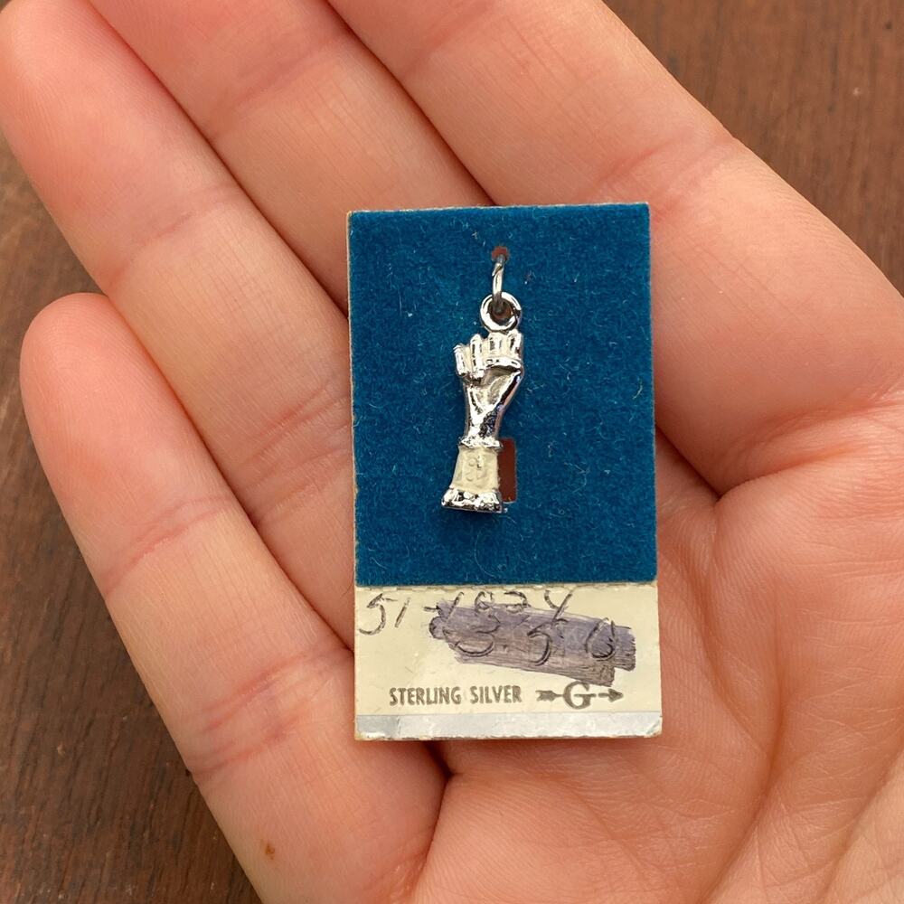 Vintage Griffith 925 Sterling Silver Enamel Lucky Figa Fist Hand Pendant Charm